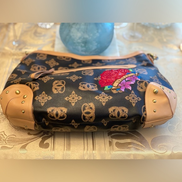 SOLD. Sharif leather shoulder bag - Picture 6 of 9